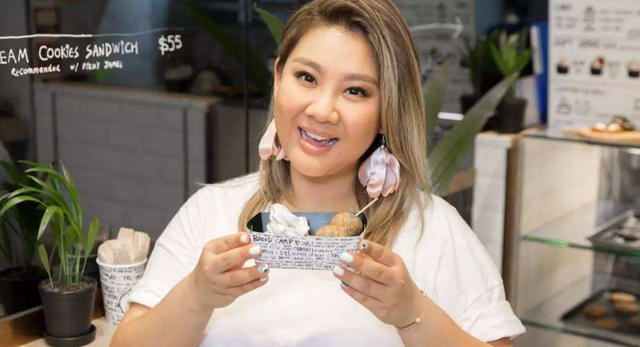著名港星肥肥忌日,女儿郑欣宜晒旧照怀念母亲,绝口不提郑少秋