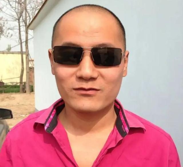 岳云鹏之父：庄稼汉养出忠孝两全的儿子，50年的人生有泪也有幸福