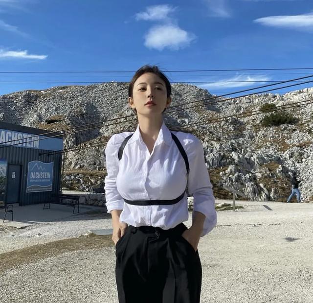 韩国美女模特！火辣身材！独特气质