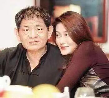 18年后，陈宝莲跳楼撇下的男婴，已经长成干爹“黄大少”的模样