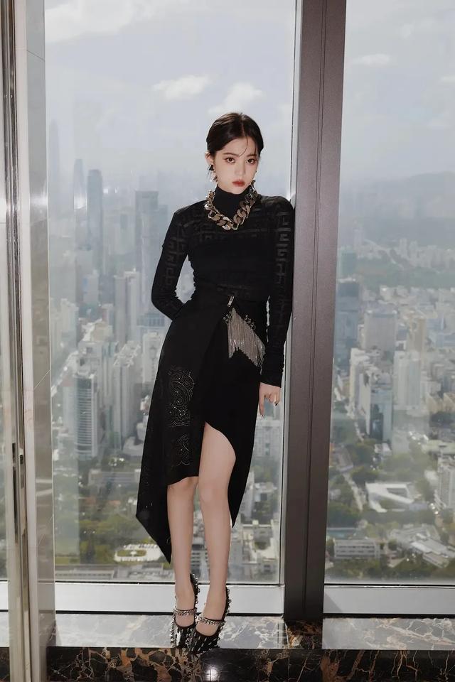 95后“四小花旦”：关晓彤、欧阳娜娜、张子枫、文淇