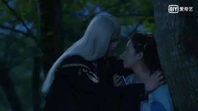 马可和付辛博戏里爱上了同一个女人，这剧和《三生三世》一样虐