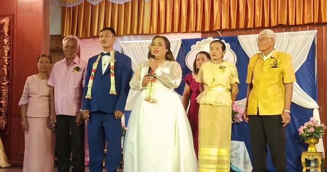 爱无界限！泰国男男情侣大婚，情人节甜蜜合法领证！