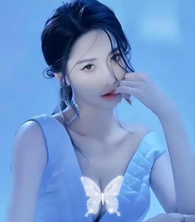 叛逆少女蓝燕：一纸三级合约铸就东方第一3D女神传奇？