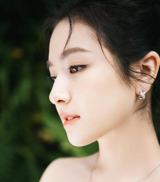 娱乐圈回族女神,谁是颜值扛把子?