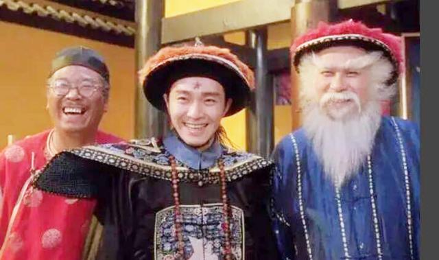 著名演员徐锦江：20岁时父亲因病离世，寡母与妻子一样重要