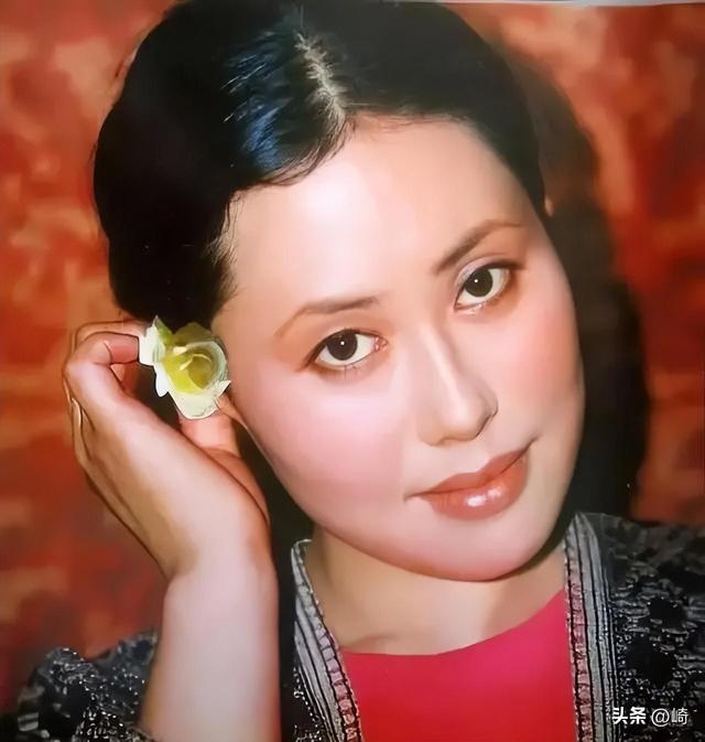 斯琴高娃的女儿孙丹：我的沧桑母亲，我的瘫痪父亲，我带泪的亲情