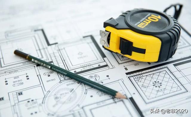 每次结伴同游被问是什么职业，我只能说一半