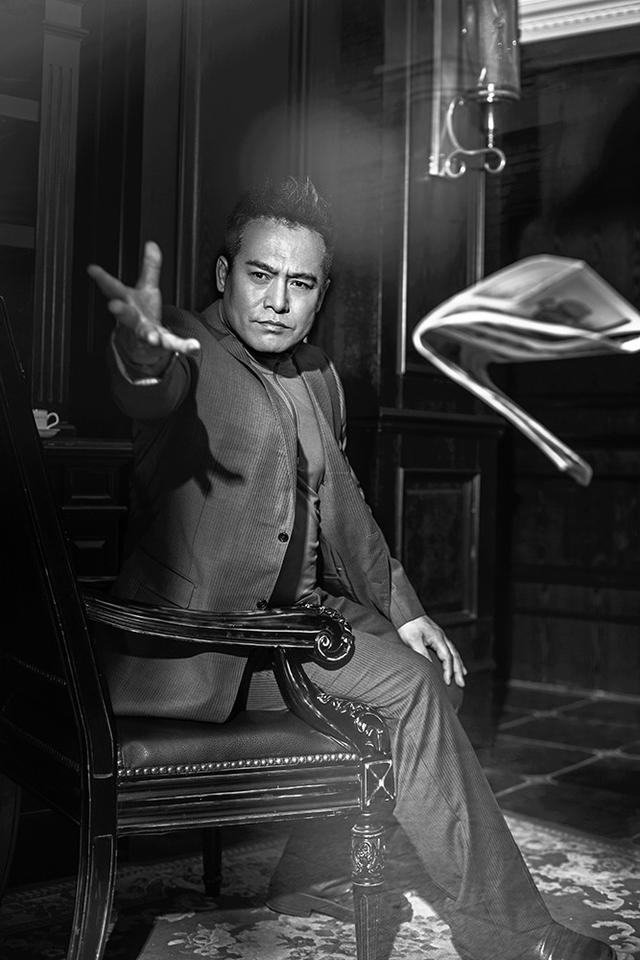 黑子：演过《打狗棍》的那图鲁，成名后不炒作没绯闻，娶芙蓉为妻