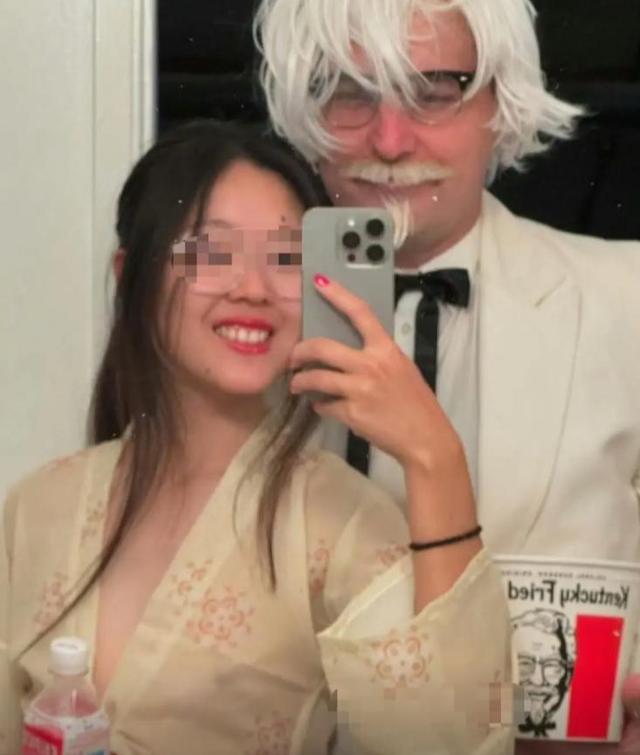 留学生账号曝光！大尺度自拍惹争议，国内校友发声讨论真相！