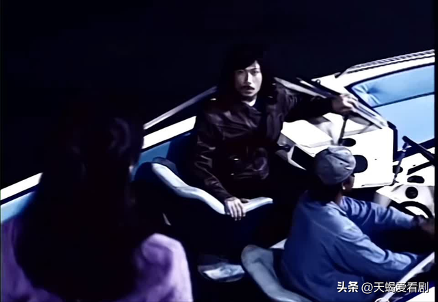 《陀枪师姐2》，康华再度饰演“大姐大”，仿若艳丽带刺的玫瑰！
