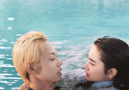 终于磕到小松菜奈×菅田将晖真人糖了！还有比这更甜的CP吗