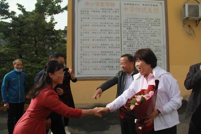 “亚洲女飞人”田玉梅回玉林啦！她去了这个地方