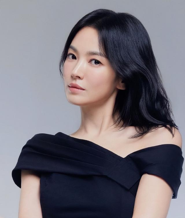 宋仲基二婚娶英国人，两年生两胎，如今的宋慧乔，证实了大家猜想