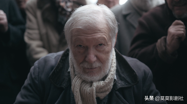 独自看见最美的风景,孤单而灿烂——《女王的棋局》