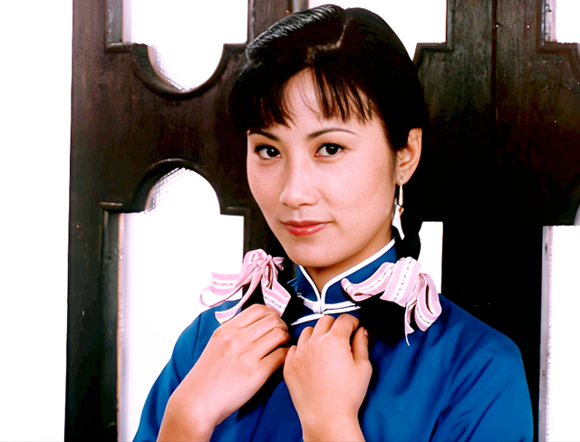 汪明荃上春晚引关注！她患双癌，丈夫罗家英患肝癌