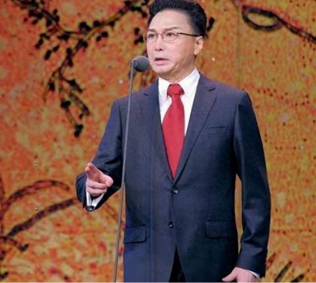 京剧名家阎桂祥，苦恋10年与谭孝曾生死相依，儿子也是京剧名家