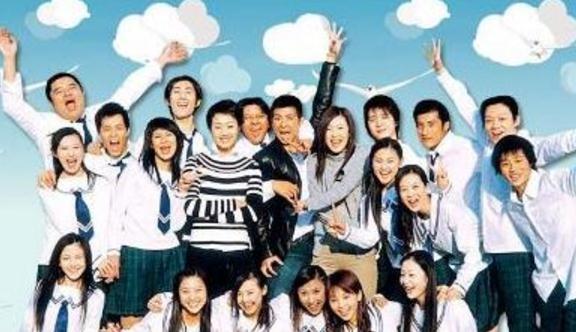 《十八岁的天空》19年，男主被雪藏，女主整容，大多数都不如意