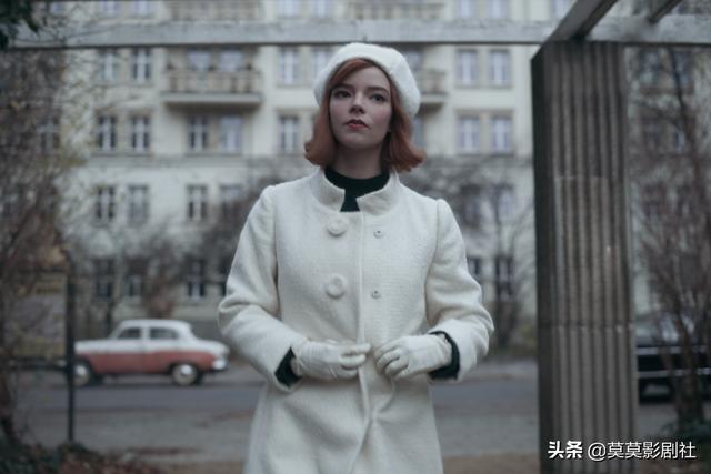 独自看见最美的风景,孤单而灿烂——《女王的棋局》