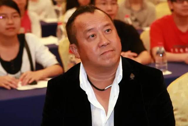 曾志伟的四个孩子：一个名导，一个败家，一个远嫁，一个50岁未婚