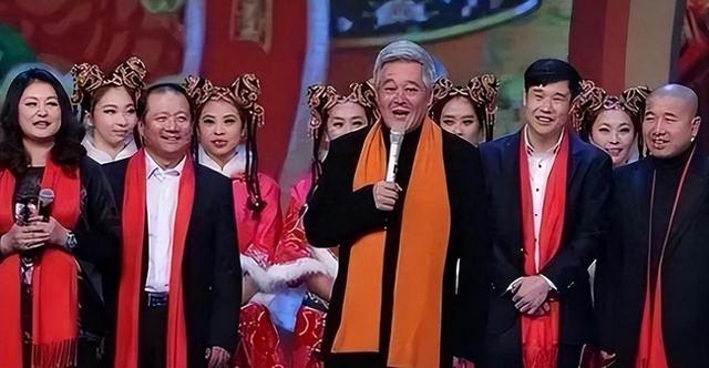 又逢一年新春时，才突然想起：这些春晚的老面孔已经永远地离开了