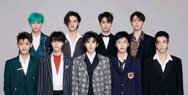 留胡子、秀肌肉，“扫娘风暴”过后，小鲜肉终于硬起来了