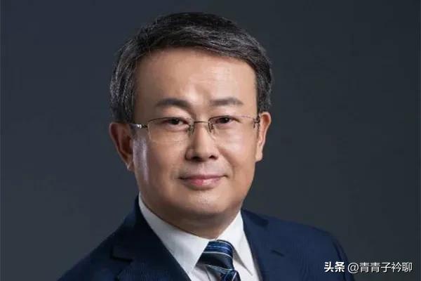 院士何祚庥与项立刚隔空交锋，两代科技人互不相让