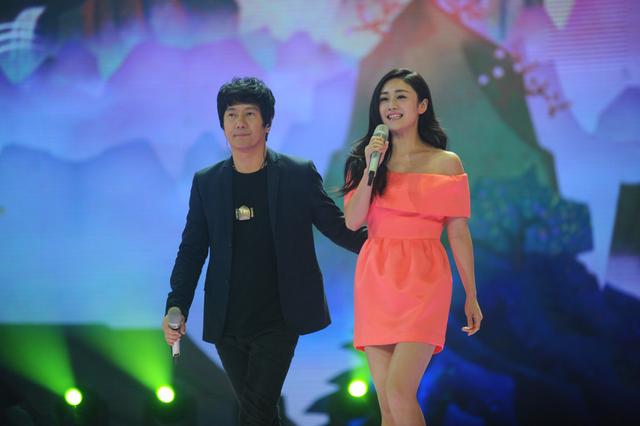 郑钧：摇滚浪子的回头，有人受伤，有人被爱