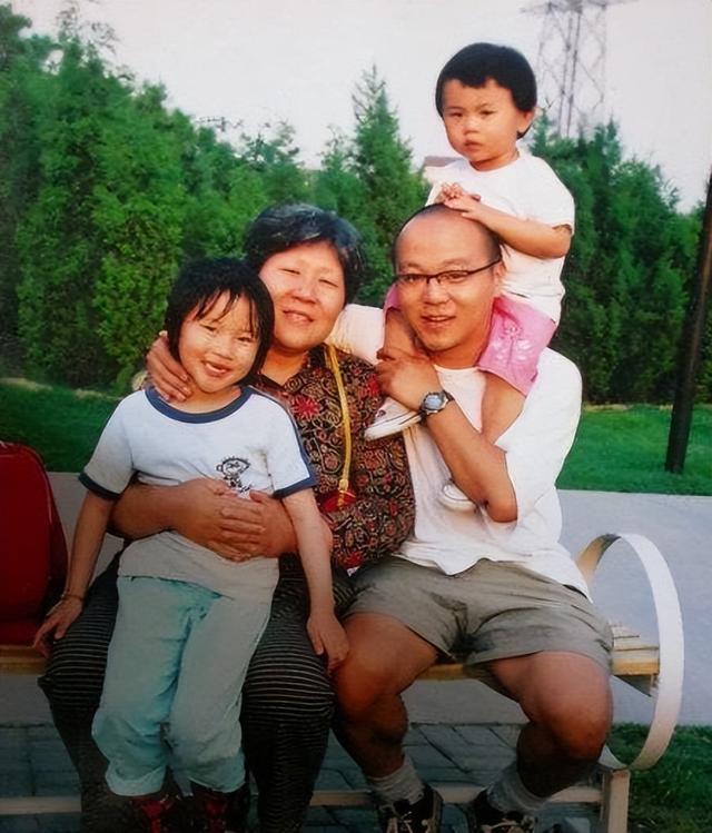 沧桑王菲:两次离婚,我对两个女儿有愧疚