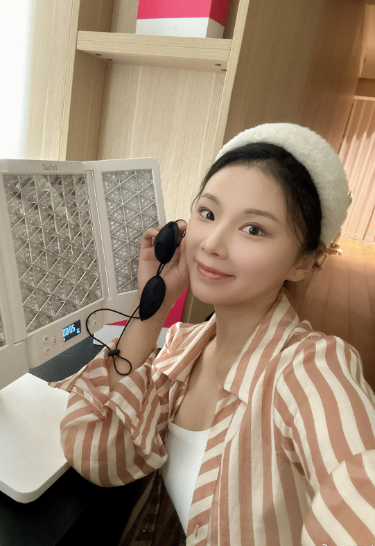 奥运冠军何可欣大婚上热搜！曾与父母住地下室，丈夫离过婚有孩子