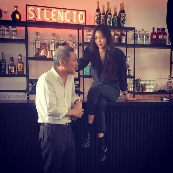 金敏喜：美得特殊，前任都是男神，却和64岁导演婚外恋9年怀了孕