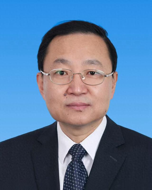 传媒湃︱中国共产党历史展览馆馆长吴向东已任经济日报社副总编辑