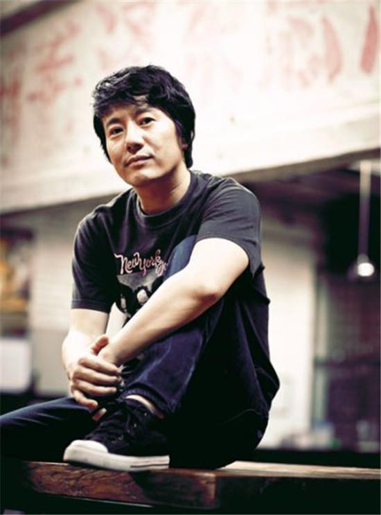 郑钧：摇滚浪子的回头，有人受伤，有人被爱