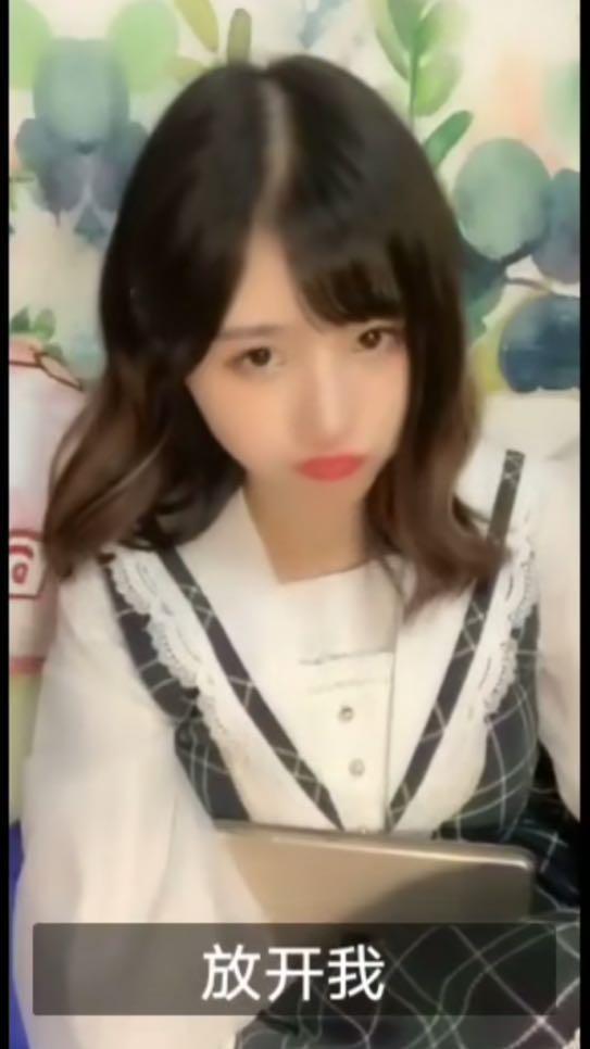 最疯狂女团？曝48系团直播中出现救命呼喊，还曾被曝队内互殴