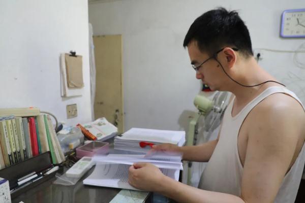 出圈半年,“天才翻译家”金晓宇现在怎么样了?