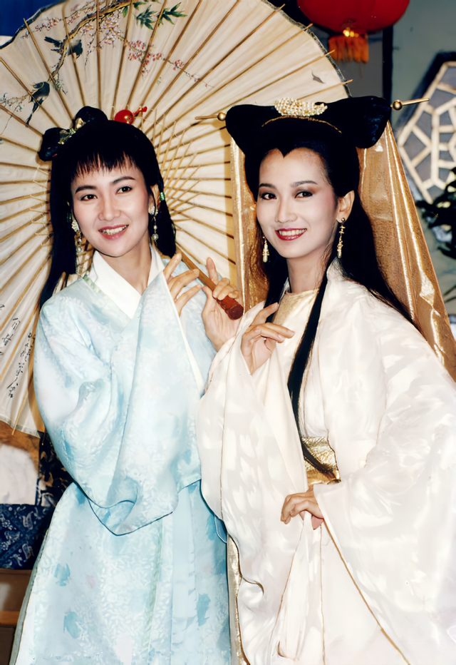 《新白娘子传奇》：小青全名叫什么？作者曾经写过，太有文化了