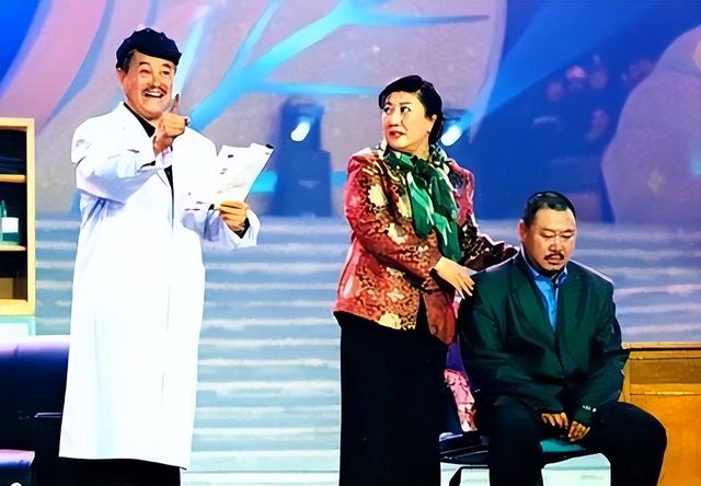 又逢一年新春时，才突然想起：这些春晚的老面孔已经永远地离开了