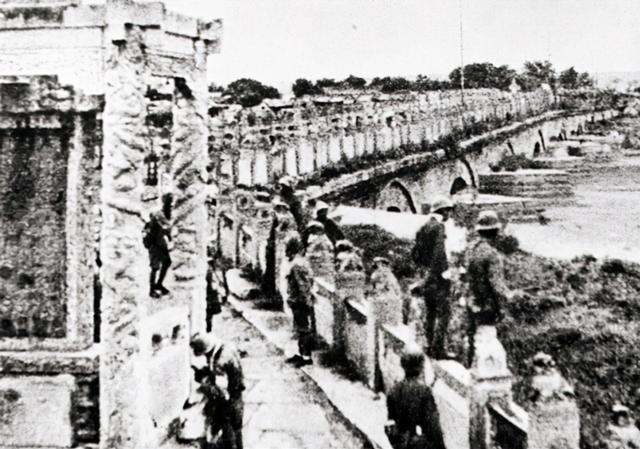 2002年,卓琳接受采访,说出嫁给邓小平的原因