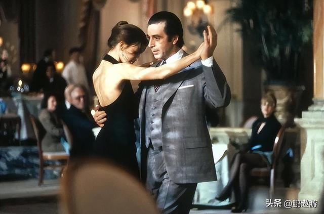 《闻香识女人》，人类情感的探索，心灵和肉体的欲望之旅