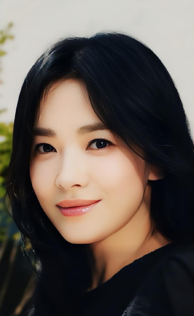宋仲基二婚娶英国人，两年生两胎，如今的宋慧乔，证实了大家猜想