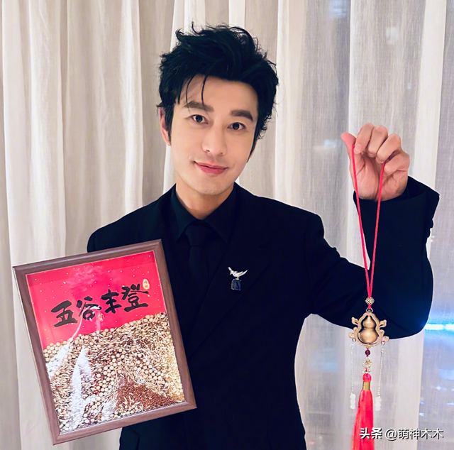 baby连扑两部剧，评论区都沦陷了，前夫黄晓明走出风波越过越好