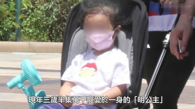 黎明女助手正式升级黎太，晒求婚及结婚钻戒，带三岁漂亮女儿出巡