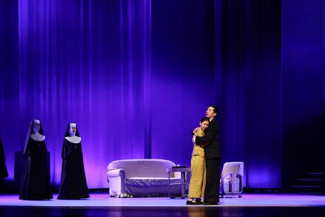 燕京新语丨缺席的鲁贵，在场的灵魂