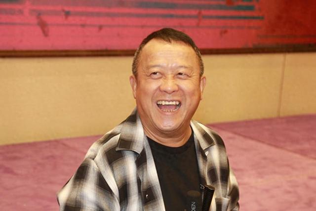 曾志伟的四个孩子：一个名导，一个败家，一个远嫁，一个50岁未婚