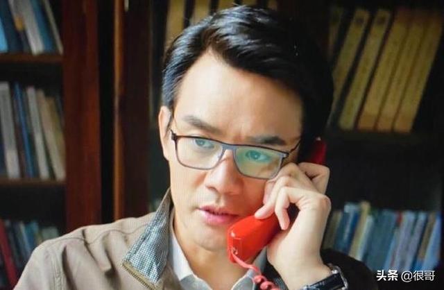《大江大河2》：王凯的吻戏太撩人，网友被他的表演苏到了