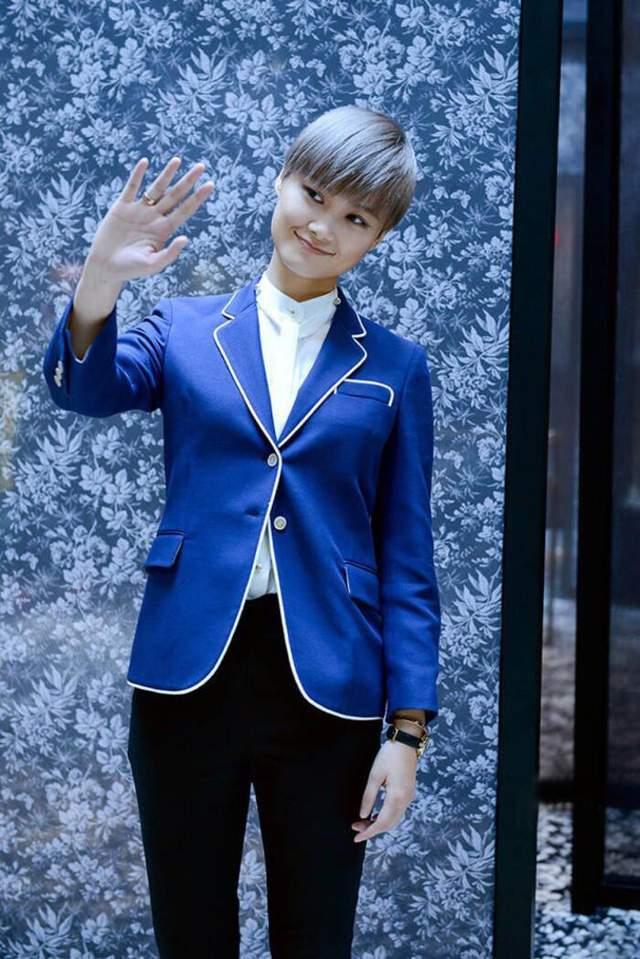 李宇春之母徐圣云：担心女儿的婚事，求媒体放过女儿