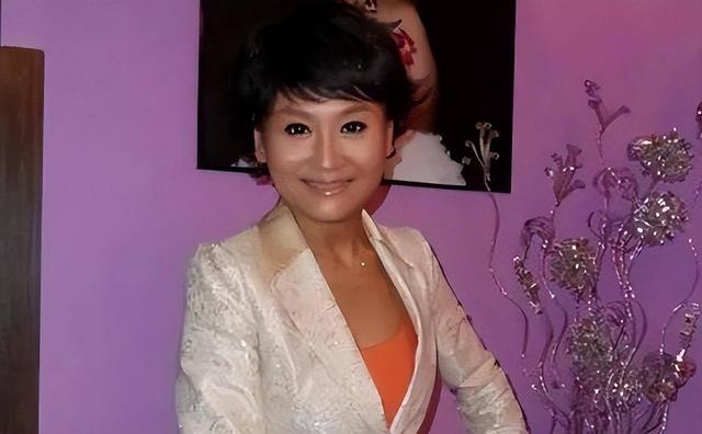 为嫁美国富豪辞职央视，婚后受虐却死不离婚，曹晴如今过得怎样？