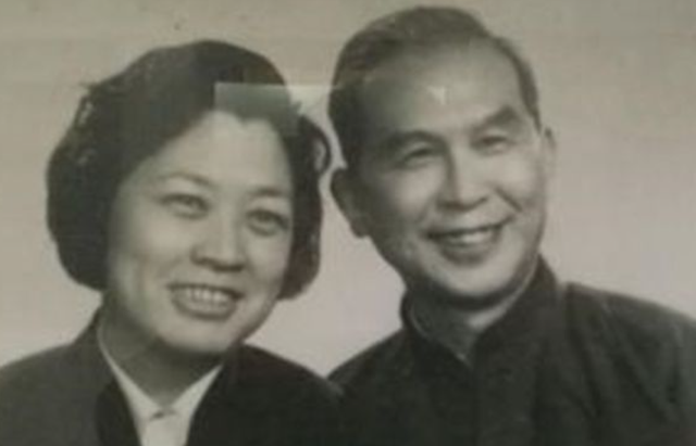 98岁丈夫离世,2人携手71年:2个月后,89岁的王昆追随而去