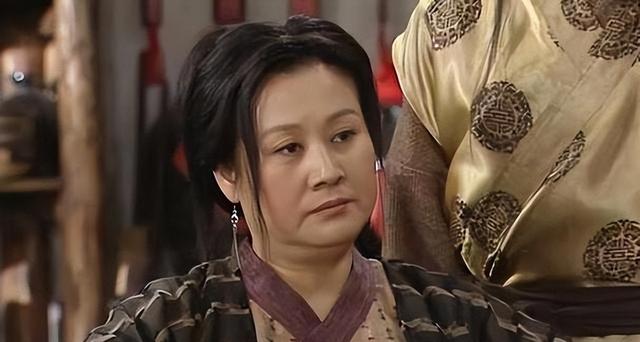 著名演员黄晓娟：丧父丧母亲弟病逝，如今儿子李赫是她最大骄傲