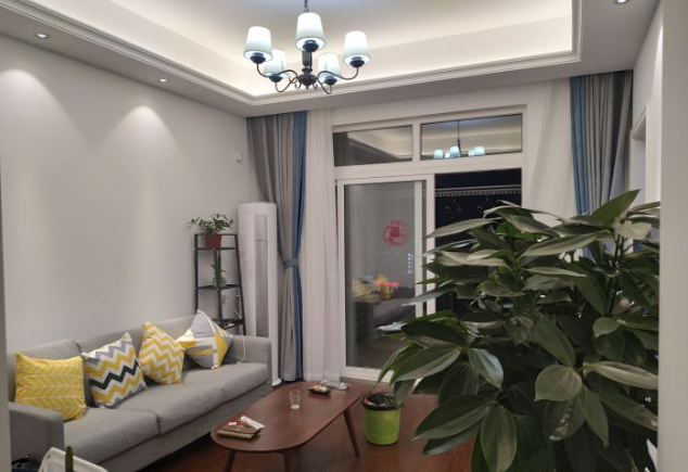 27岁女白领曝光私生活：纵欲上瘾，正在榨干当代年轻人